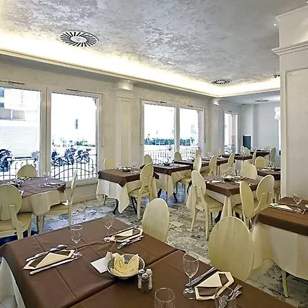 Hotel Aurora