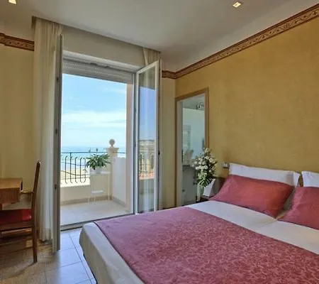 Szálloda Aurora Rimini