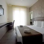 Aurora Hotel