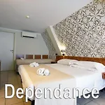 Aurora Hotel 3*