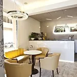 Hotel Aurora