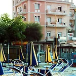 Aurora Hotel 3*