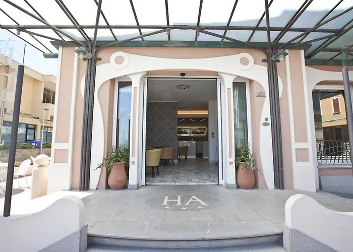 Aurora Hotel 3*