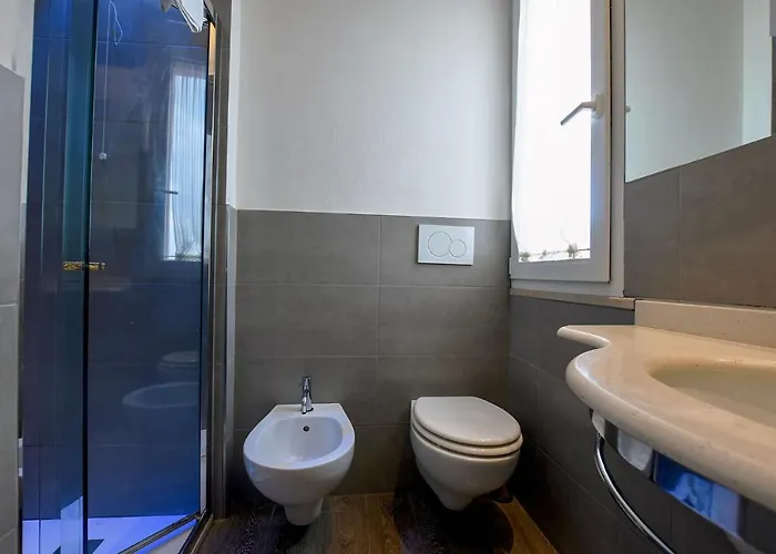 Aurora Hotel 3*