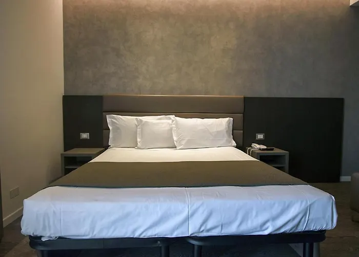 Hotel Aurora 3*