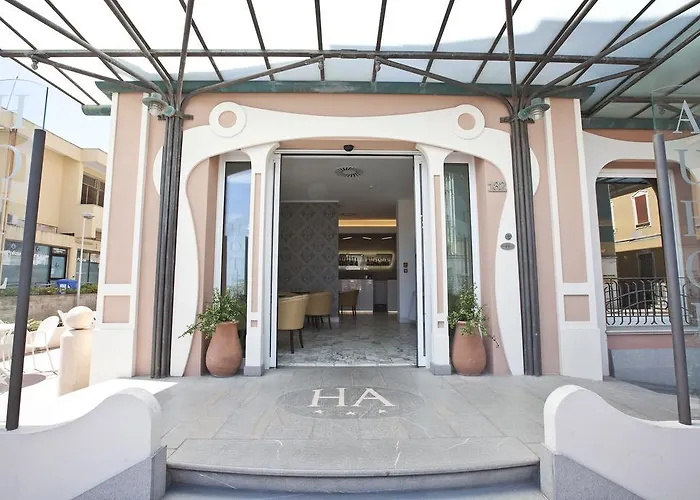 Aurora Hotel 3*