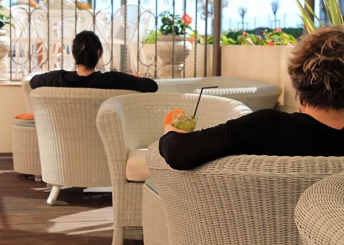 奥罗拉酒店 里米尼